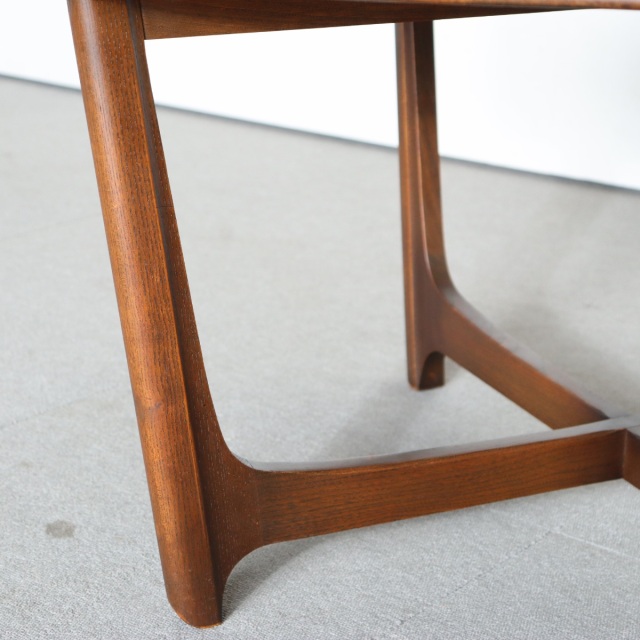 アーコールERCOLのコーヒーテーブル