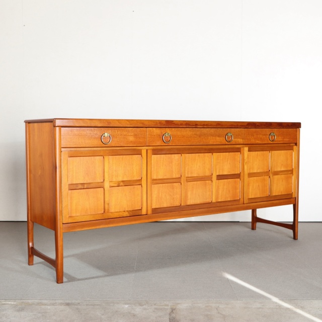 ローキャビネット ネイサン サイドボード イギリス チーク NATHAN 送料込み【自分ウケ】ネイサンNATHAN製サイドボード