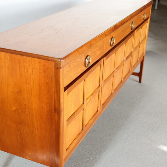 nathan/ネイサン　北欧ヴィンテージ　チーク　サイドボード 送料込み【自分ウケ】ネイサンNATHAN製サイドボード