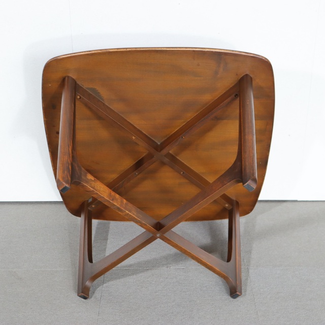 アーコールERCOLのコーヒーテーブル