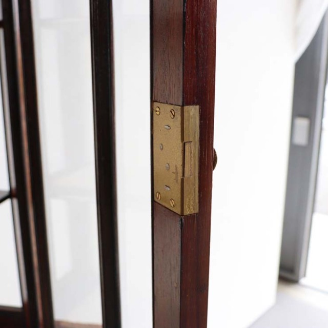 アンティークのエドウォーディアンスタイルのキャビネット