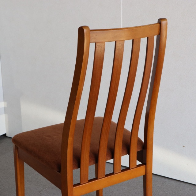 ストーンヒルStonehillのヴィンテージダイニングチェア