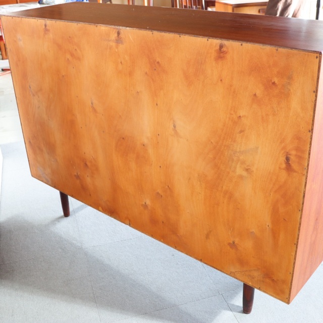 送料込み【ヒッポ】デンマーク製ハイサイドボード