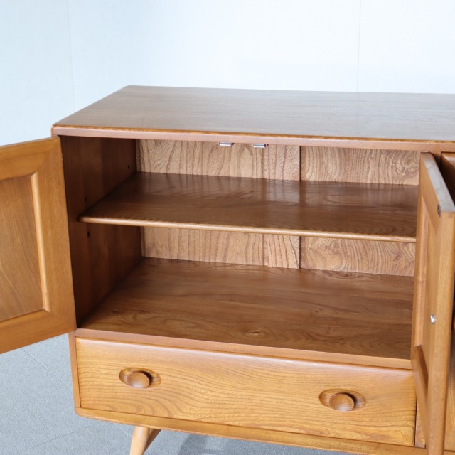 アーコールERCOLのサイドボード