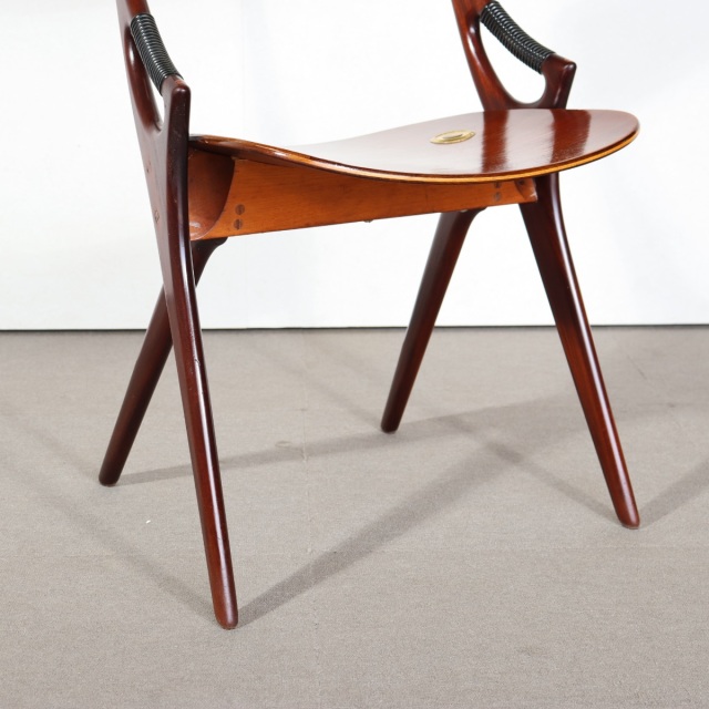 Arne Hovmand-Olsen Model-71 ダイニングチェア