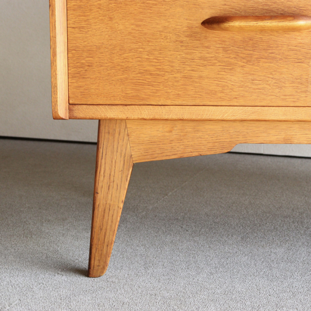 ジープランG-PLANのドレッサー