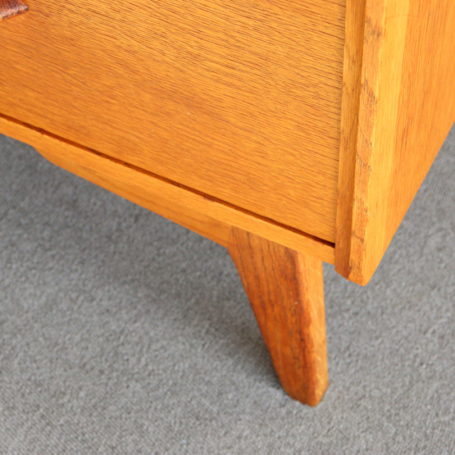 ジープランG-PLANのドレッサー