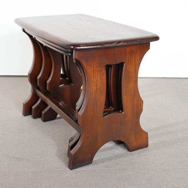 アーコールERCOLのネスト