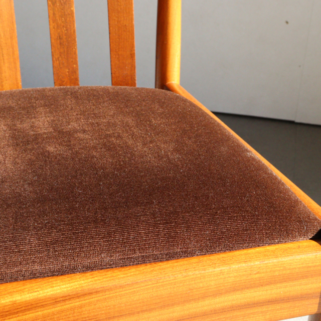 メレデューMEREDEWのダイニングチェア