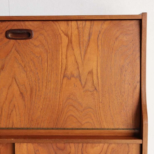 ヴィンテージのチーク材によるビュロー・収納