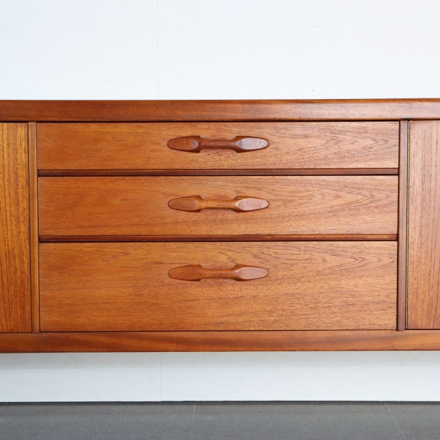 送料込み 【木目が大好きなあなた好み】ネイサンNATHAN製サイドボード