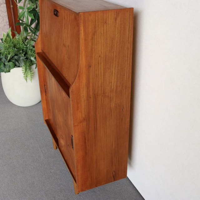 ヴィンテージのチーク材によるビュロー・収納