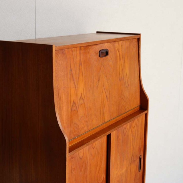 ヴィンテージのチーク材によるビュロー・収納