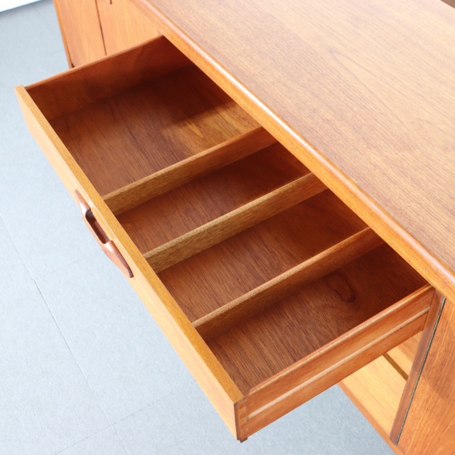 送料込み 【木目が大好きなあなた好み】ネイサンNATHAN製サイドボード