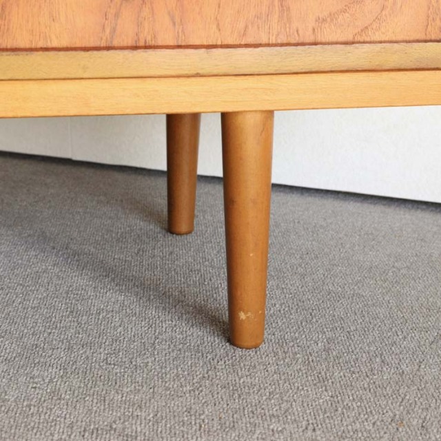 ヴィンテージのチーク材によるビュロー・収納