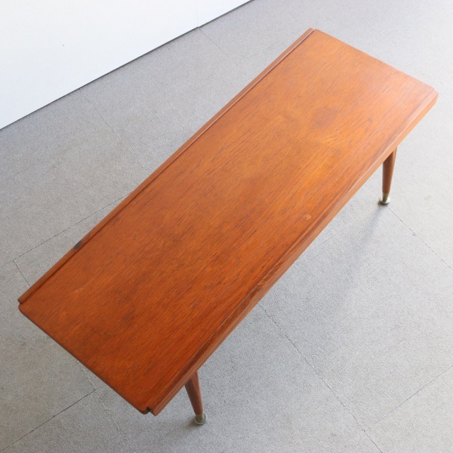 英国ヴィンテージのテークテーブル