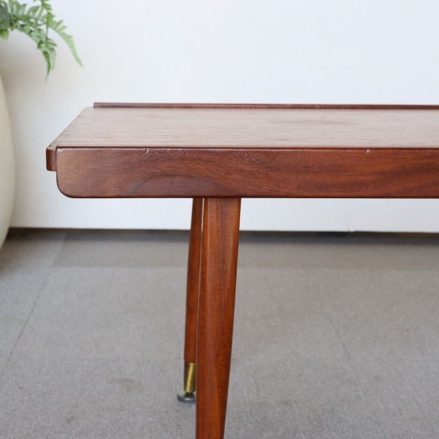 英国ヴィンテージのテークテーブル