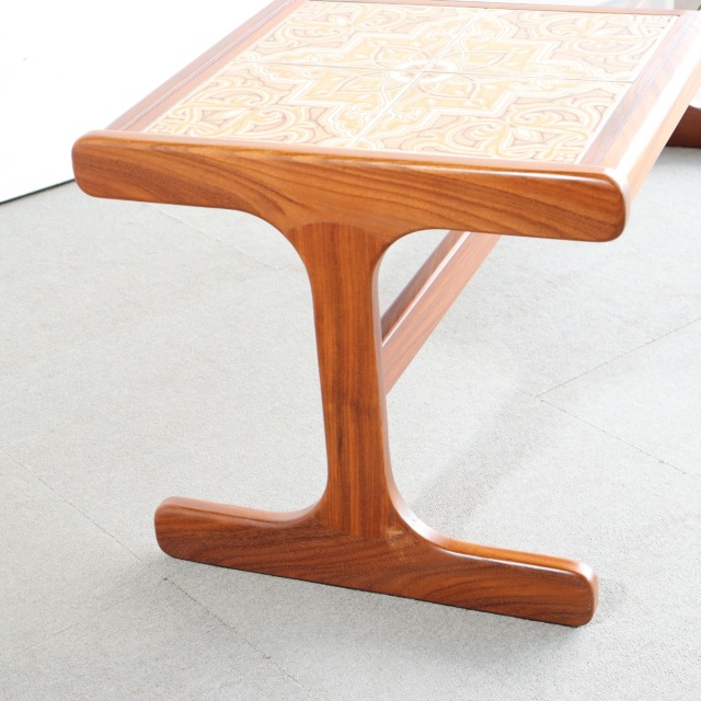 ジープランG-PLANのコーヒーテーブル