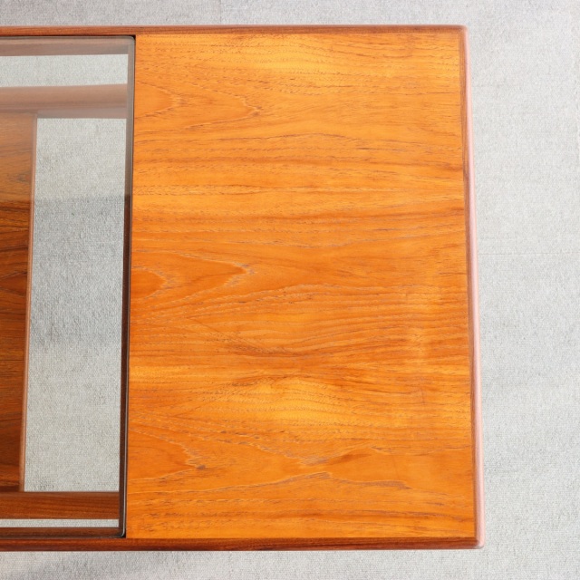 ジープランG-PLANのコーヒーテーブル