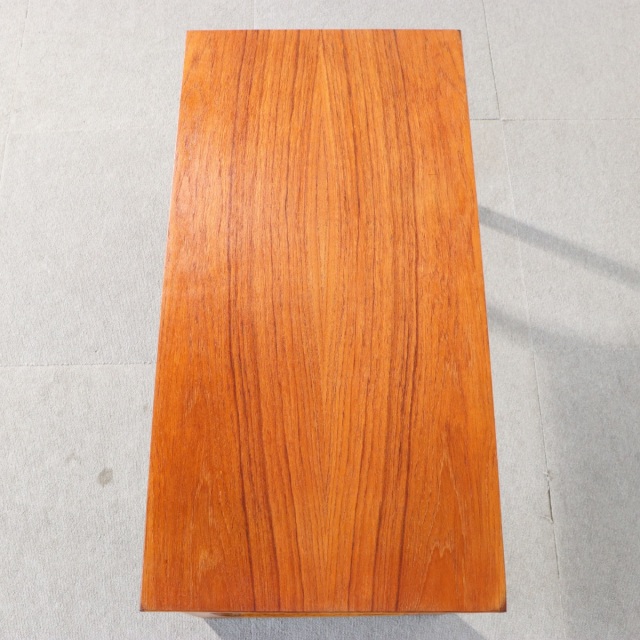 英国ヴィンテージのコーヒーテーブル