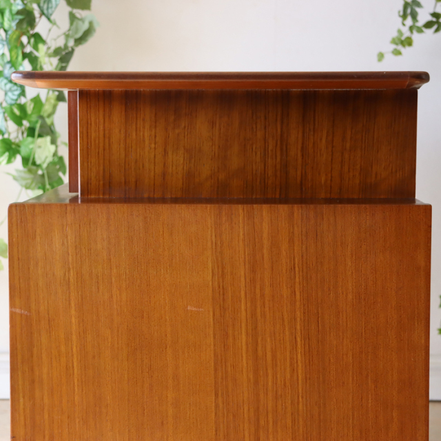 ジープラン（G-plan）製ブラック＆トーラ サイドボード 商品番号