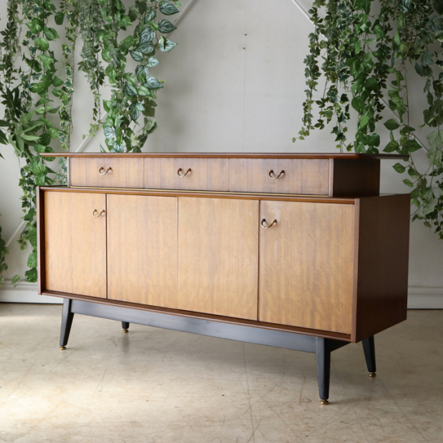 G-PLAN/ジープラン　サイドボード ジープラン（G-plan）製ブラック＆トーラ サイドボード 商品番号