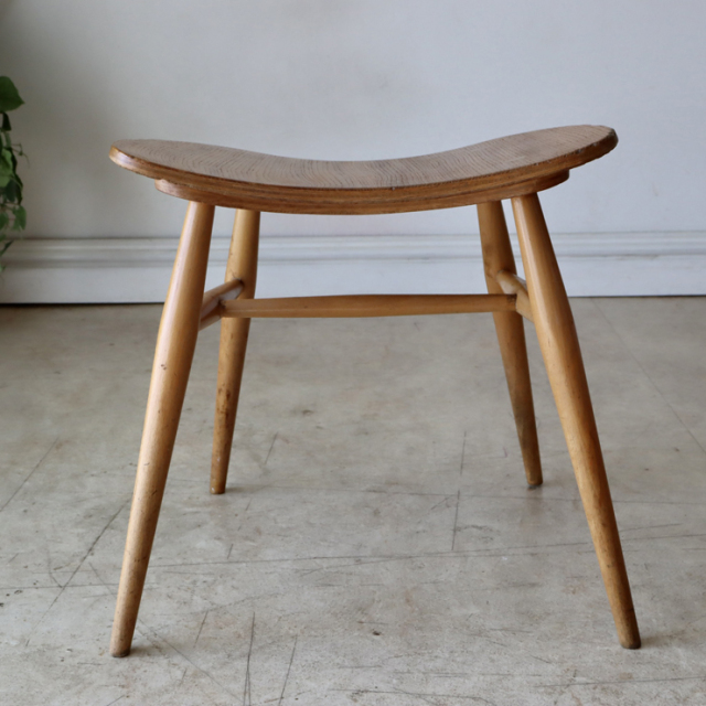 122026 アーコールスツール