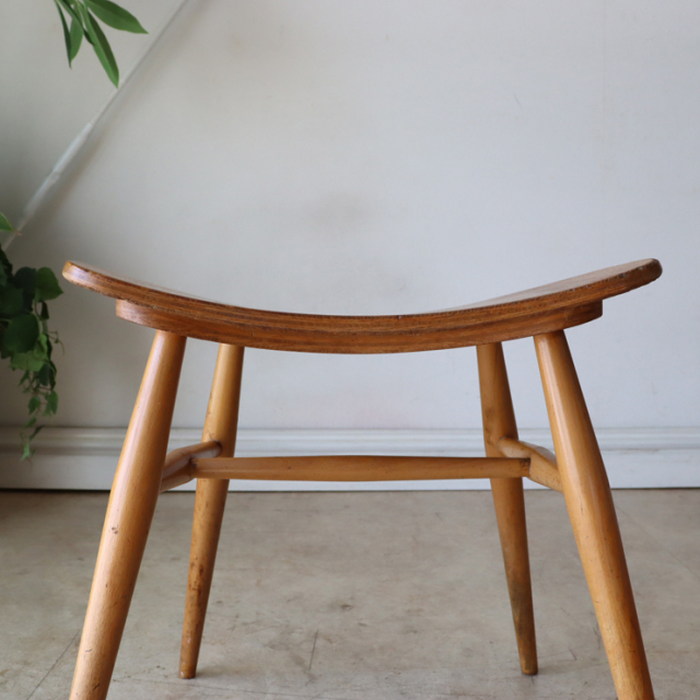 122026 アーコールスツール