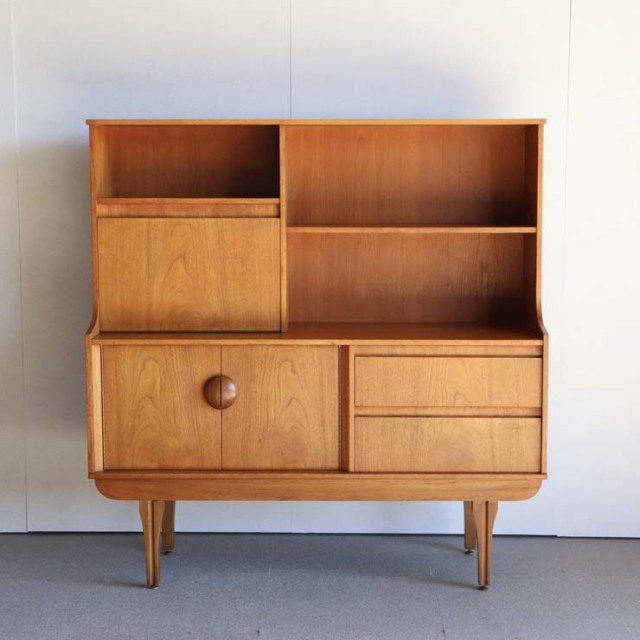 ジェンティークのサイドボード