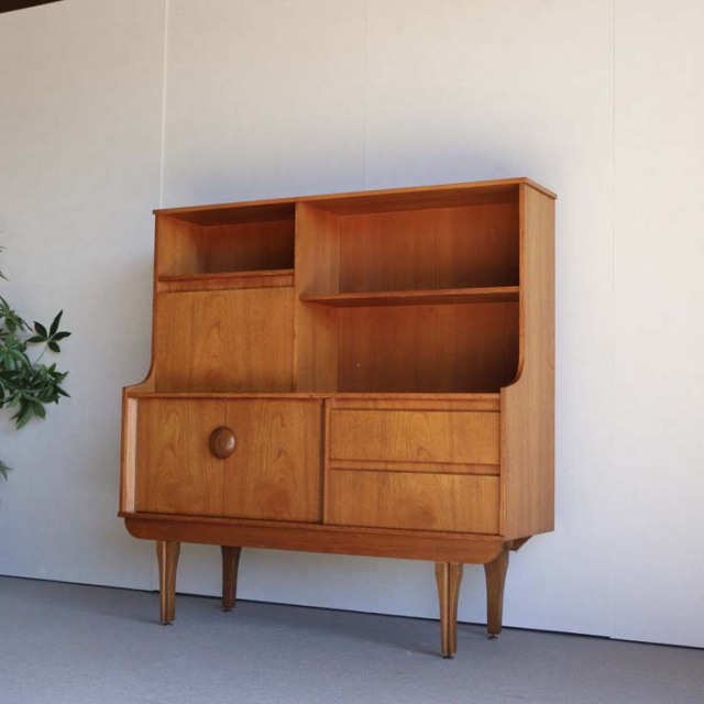 ジェンティークのサイドボード