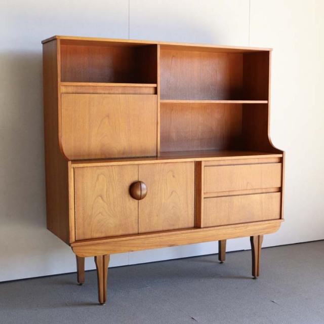 ジェンティークのサイドボード