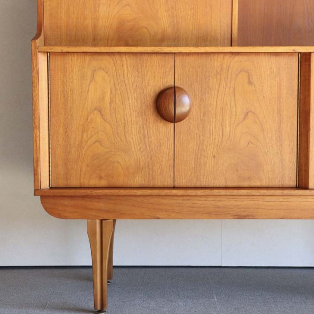 ジェンティークのサイドボード