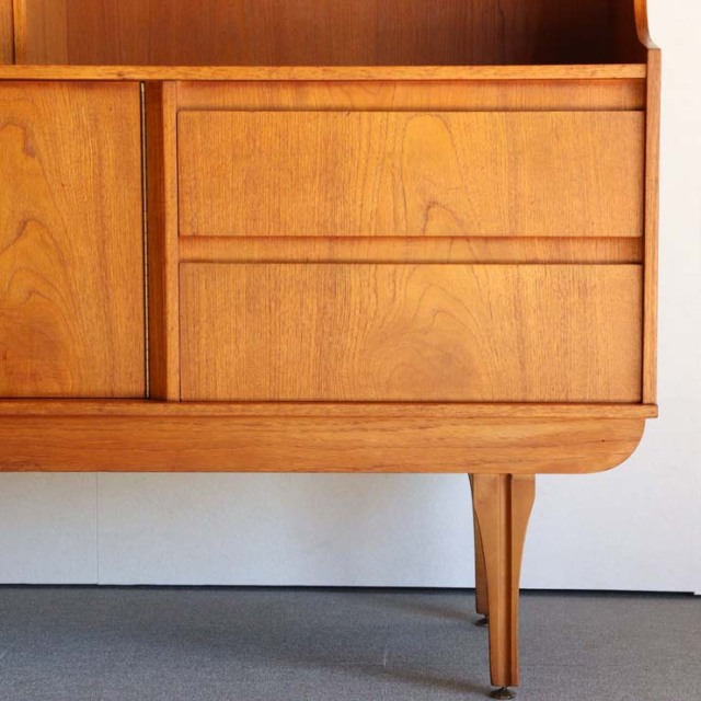 ジェンティークのサイドボード