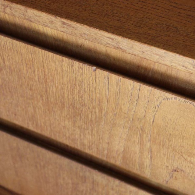 ジェンティークのサイドボード