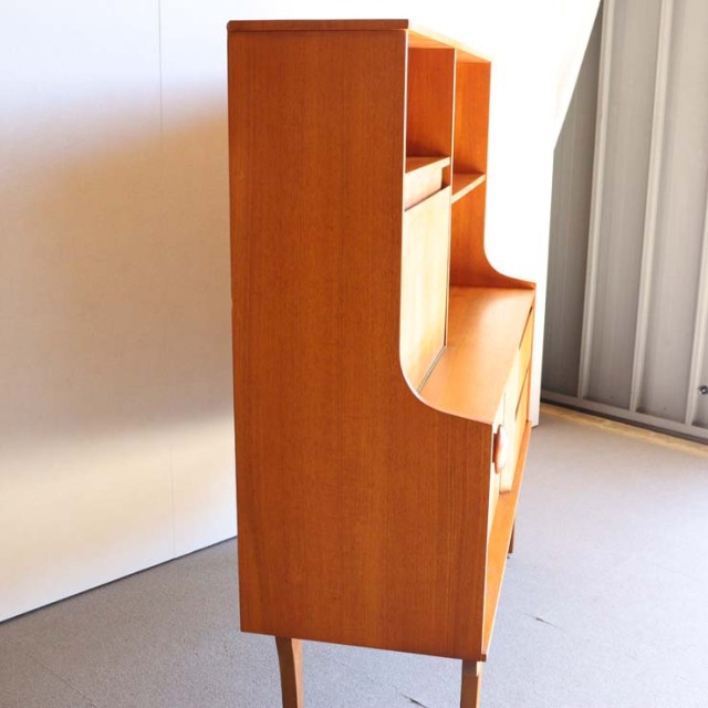 ジェンティークのサイドボード