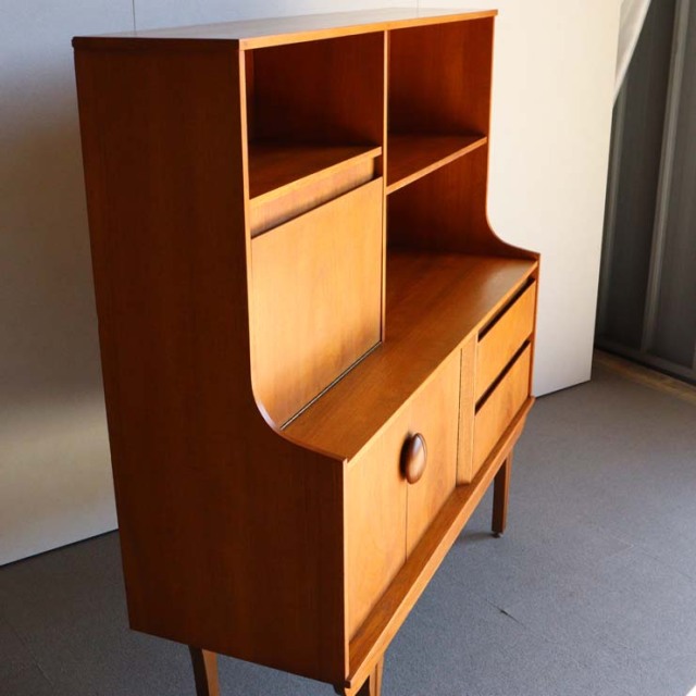 ジェンティークのサイドボード