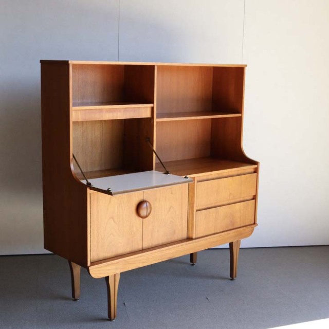 ジェンティークのサイドボード