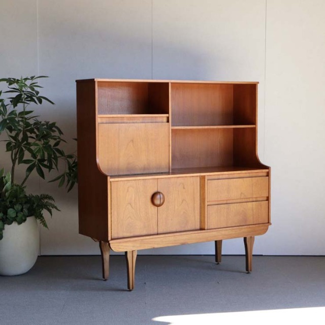 ジェンティークのサイドボード