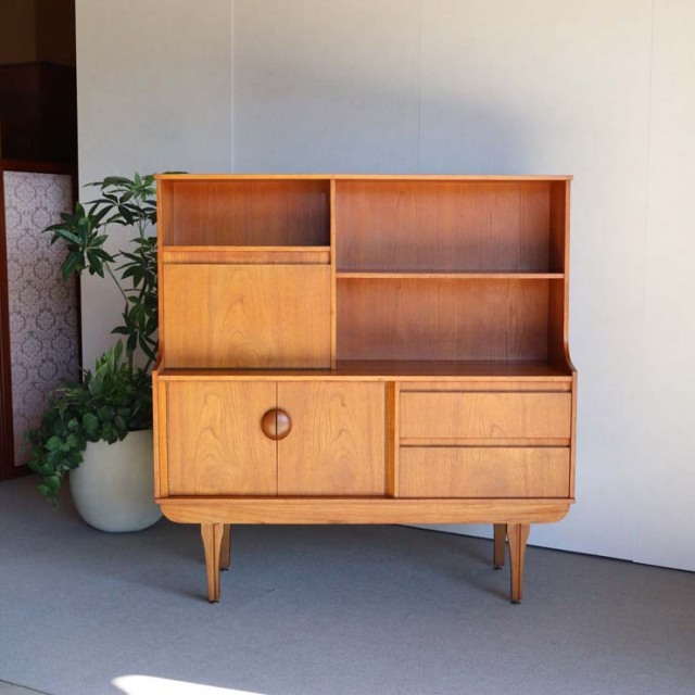 ジェンティークのサイドボード