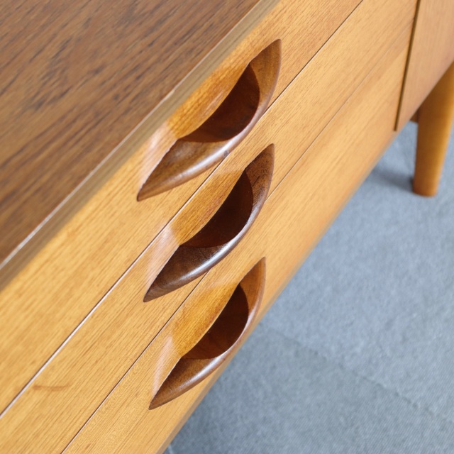 アバロンAVALONのサイドボード