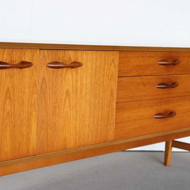 アバロンAVALONのサイドボード