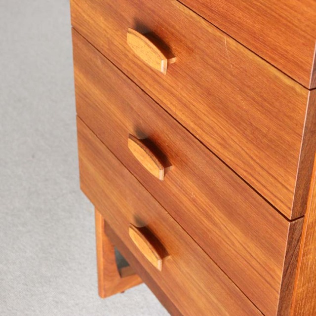 ジープランのQuadrille6段チェスト