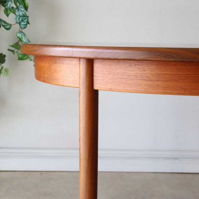 商品番号【022039】ジープラン（G-plan）・フレスコ・ラウンドダイニングテーブルの写真