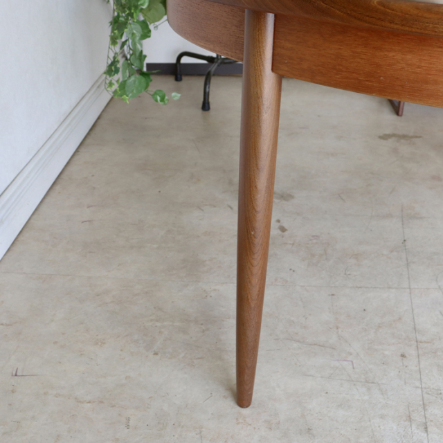 商品番号【022039】ジープラン（G-plan）・フレスコ・ラウンドダイニングテーブルの写真