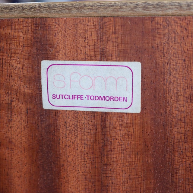 サトクリフオブトッドモーデンSUTCLIFFE OF TODMORDENのハイボード