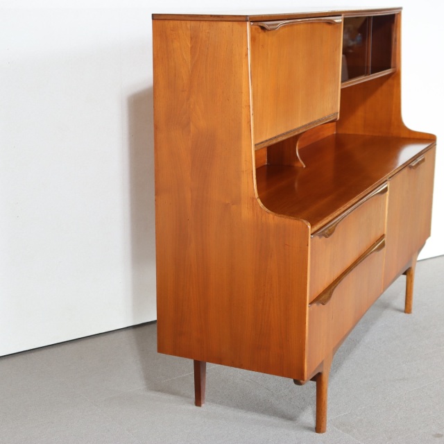 サトクリフオブトッドモーデンSUTCLIFFE OF TODMORDENのハイボード