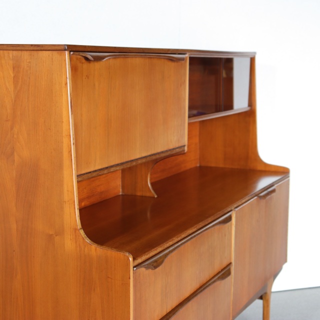 サトクリフオブトッドモーデンSUTCLIFFE OF TODMORDENのハイボード