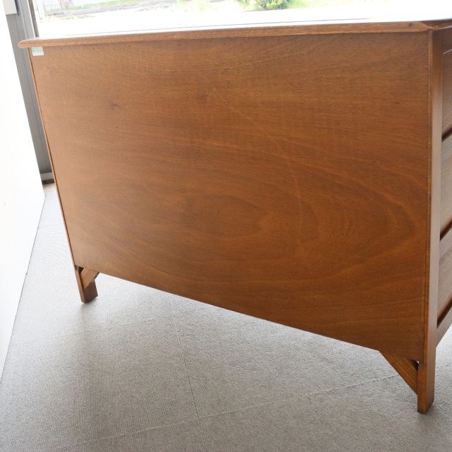 アーコールERCOLのドレッサー