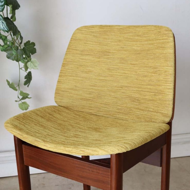 エリオッツオブニューブリー（Elliotts of newbury））製ダイニングチェア３脚セット　商品番号【022003】　