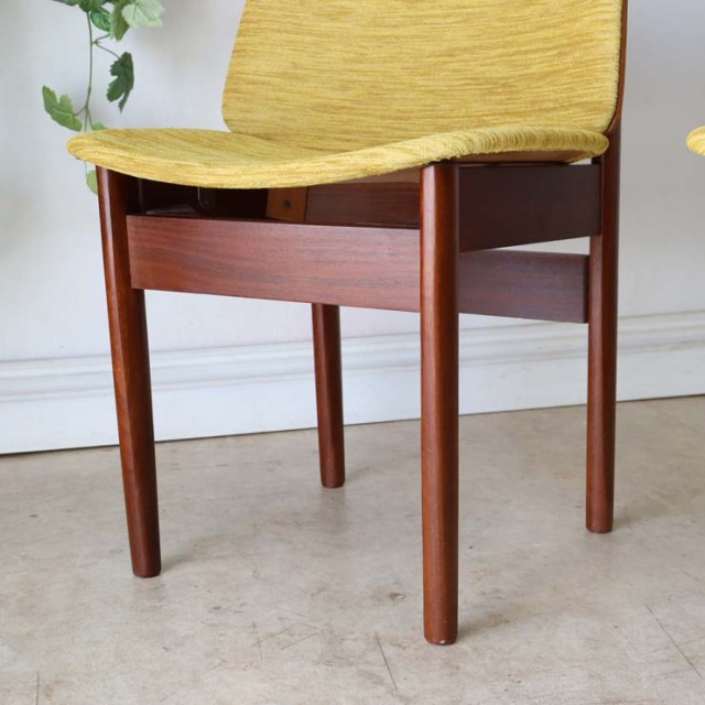 エリオッツオブニューブリー（Elliotts of newbury））製ダイニングチェア３脚セット　商品番号【022003】　